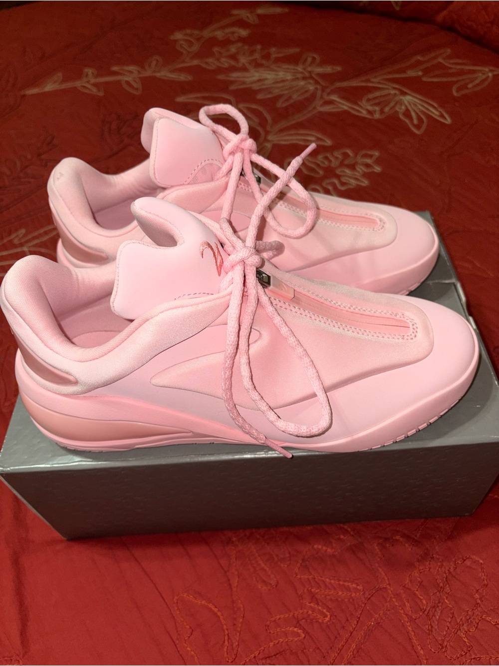 Converse Shai 001 Blush SZ 9 1/2